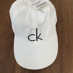 White Calvin Klein women’s cap